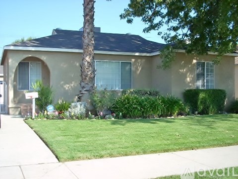 6468 Zelzah Ave 3 Beds Apartment for Rent