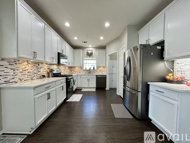 313 Lava Bed Drive 3 Beds Single Family Home for Rent - Photo gallery 5