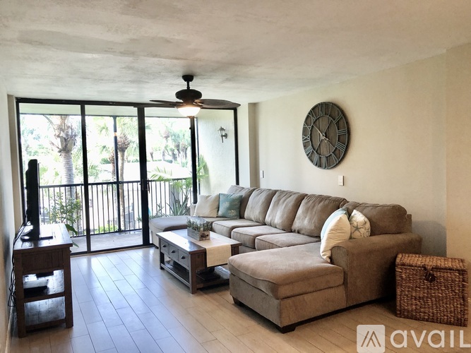 21 Royal Palm Way 2 Beds Condo for Rent - Photo gallery 4
