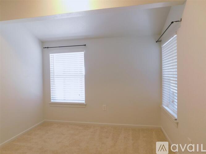 705 Sun Valley Drive 3 Beds Single Family Home for Rent - Photo gallery 4