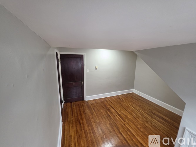715 Oak Hill Ave 2 Beds Apartment for Rent - Photo gallery 4