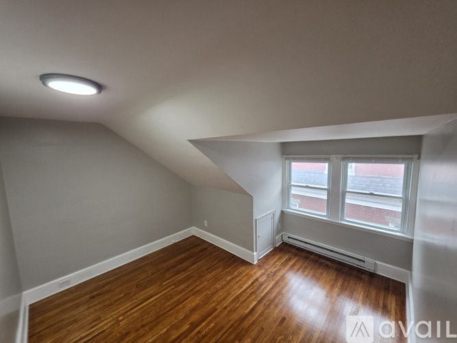 715 Oak Hill Ave 2 Beds Apartment for Rent - Photo gallery 5
