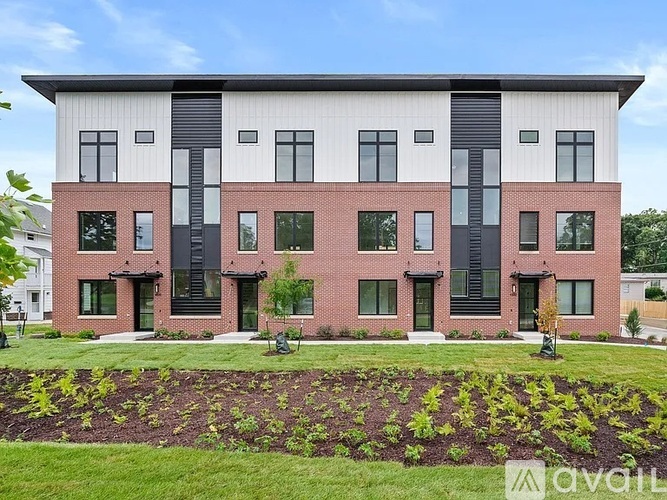 4848 Ingersoll Avenue 3 Beds Townhouse for Rent - Photo gallery 1