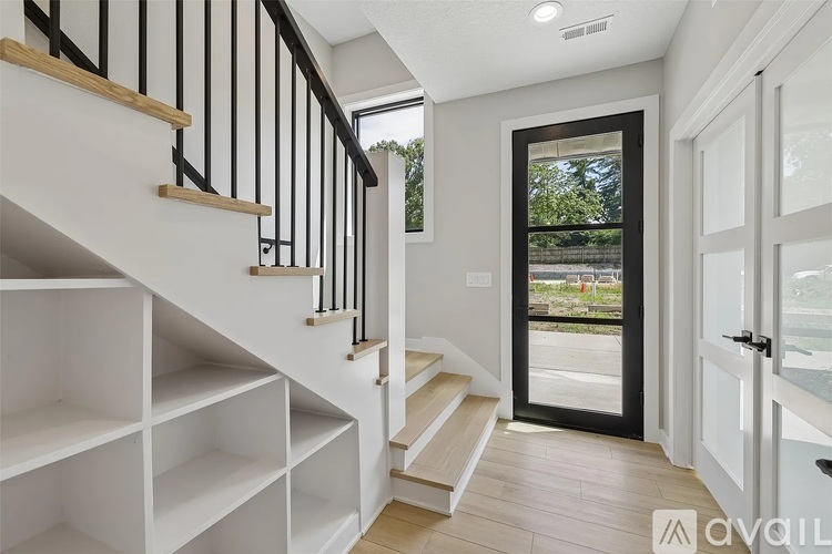 4848 Ingersoll Avenue 3 Beds Townhouse for Rent - Photo gallery 3
