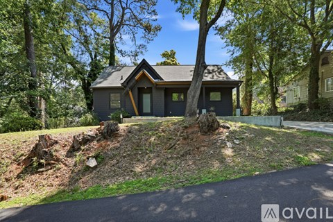 439 Oak Road 3 Beds Apartment for Rent