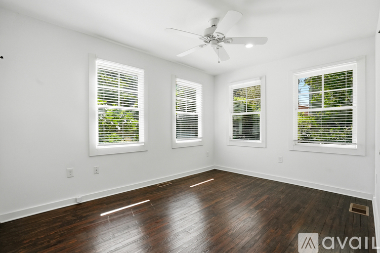 439 Oak Road 3 Beds Single Family Home for Rent - Photo gallery 4