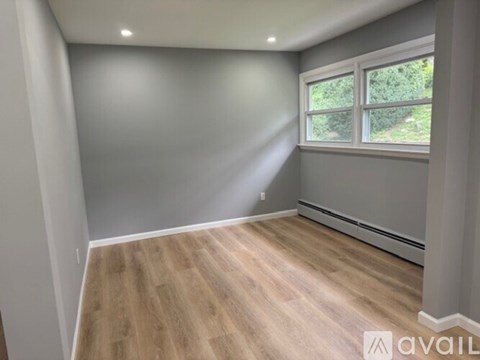 115 Washington Avenue North 2 Beds Apartment for Rent