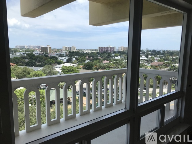 2500 NE 48th Ln 1 Condo for Rent - Photo gallery 1