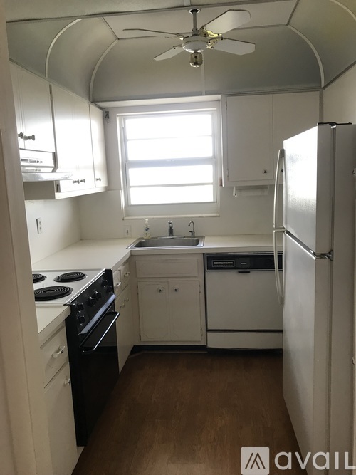 2500 NE 48th Ln 1 Condo for Rent - Photo gallery 5