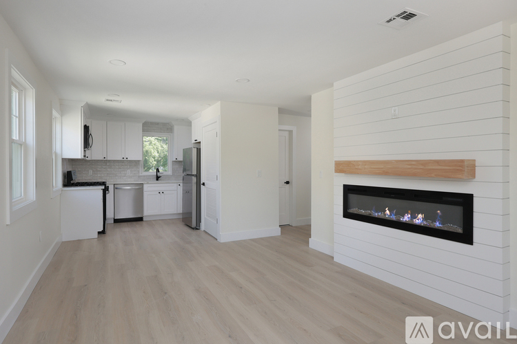 941 South Avenue West 4 Beds Apartment for Rent - Photo gallery 1