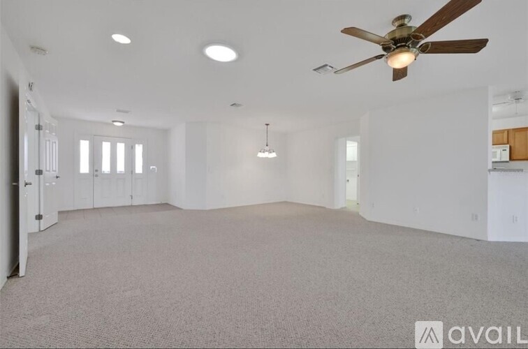 10003 Southwest 90th Loop 2 Beds Single Family Home for Rent - Photo gallery 5