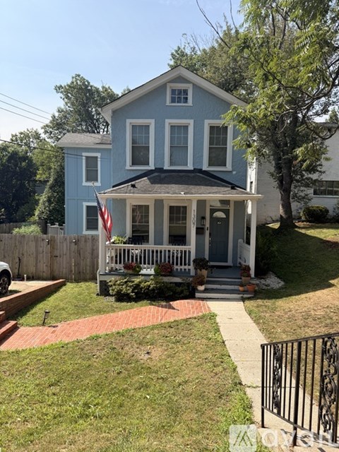 1307 Hamlin Street Northeast 4 Beds Apartment for Rent