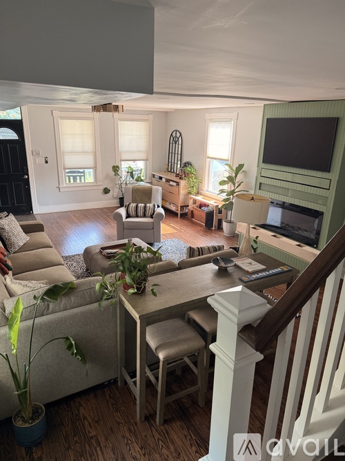 1307 Hamlin Street Northeast 4 Beds Single Family Home for Rent - Photo gallery 2