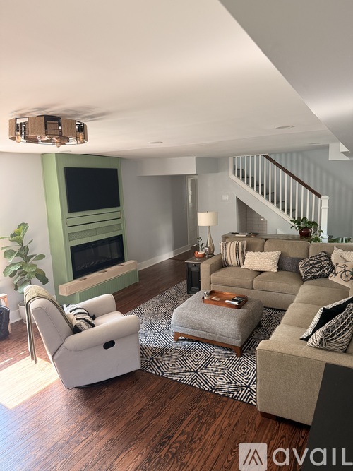 1307 Hamlin Street Northeast 4 Beds Single Family Home for Rent - Photo gallery 3