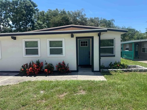 1076 Philippe Parkway 1-3 Beds Apartment for Rent