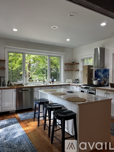 324 Sage Street 3 Beds Single Family Home for Rent - Photo gallery 4