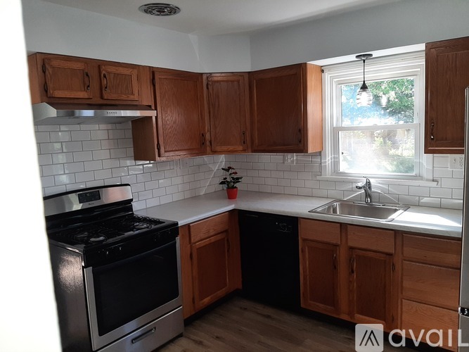 10205 Dandridge Dr 3 Beds Single Family Home for Rent - Photo gallery 4