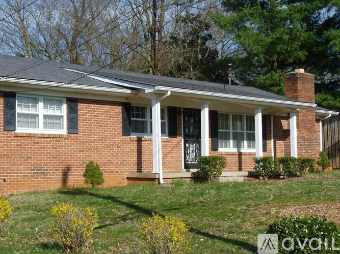 324 Gatewood Ave 4 Beds Single Family Home for Rent - Photo gallery 1