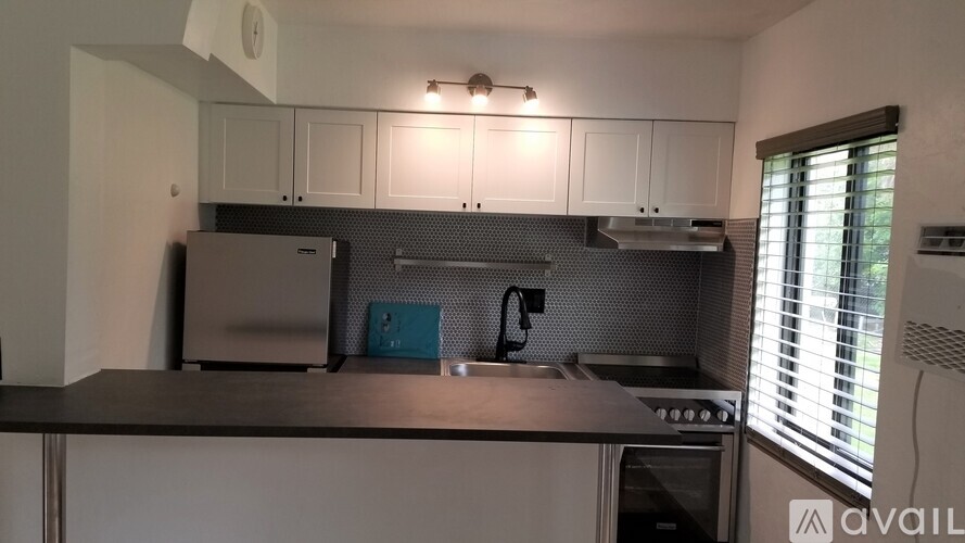 515 S 20th Ave Studio Apartment for Rent - Photo gallery 2
