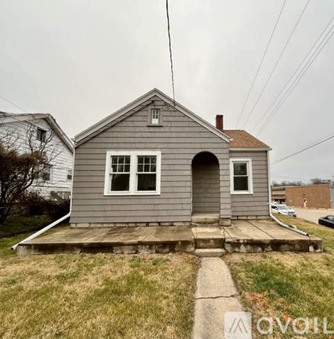 1319 East Lake Avenue 2 Beds Apartment for Rent