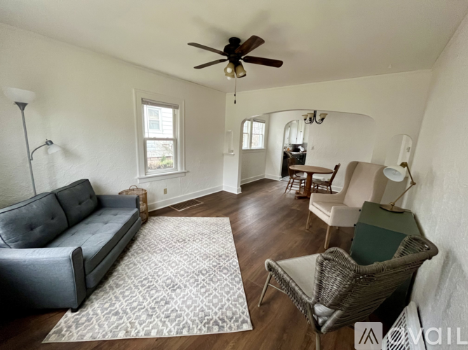 1319 East Lake Avenue 2 Beds Single Family Home for Rent - Photo gallery 5