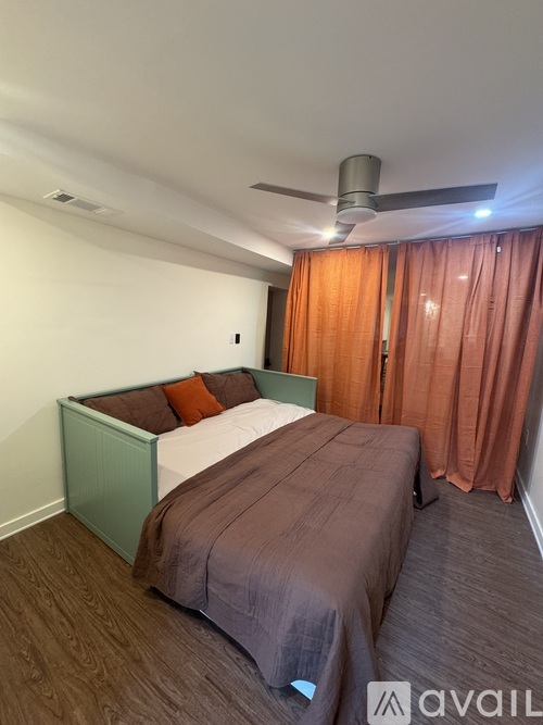 5333 Arlington St 1 Townhouse for Rent - Photo gallery 4