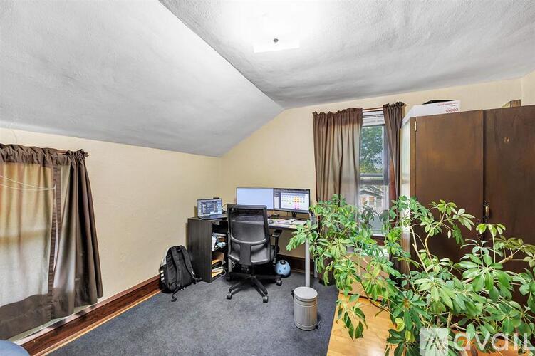 324 North Outagamie Street 2 Beds Apartment for Rent - Photo gallery 4