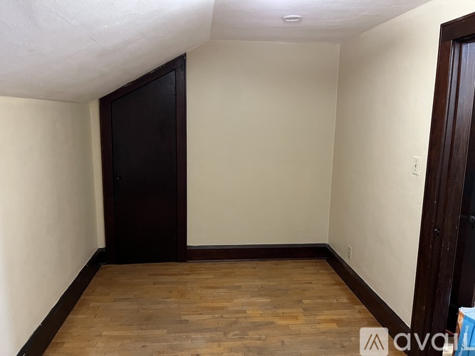 324 North Outagamie Street 2 Beds Apartment for Rent - Photo gallery 5