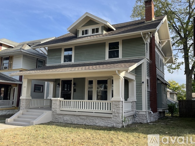 1506 W Grand Ave 4 Beds Single Family Home for Rent - Photo gallery 3