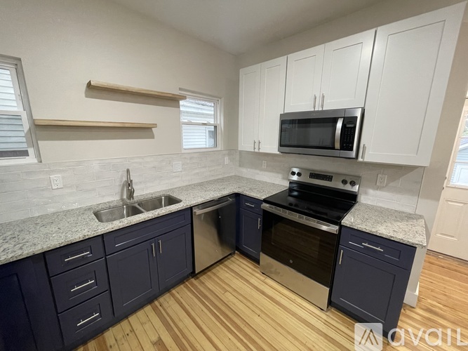 1506 W Grand Ave 4 Beds Single Family Home for Rent - Photo gallery 5