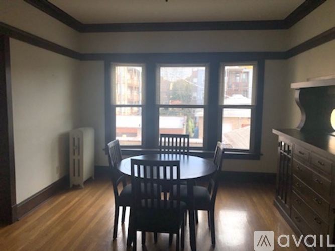 5017 N Winchester Ave 1 Apartment for Rent - Photo gallery 5