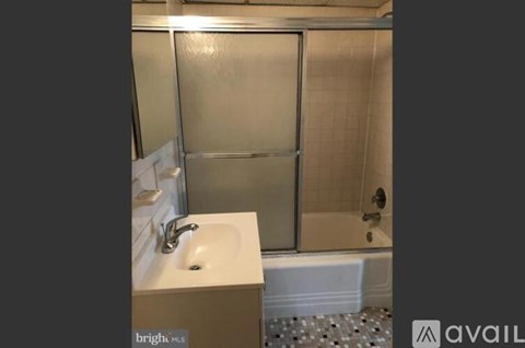 1030 East Lancaster Avenue 2 Beds Apartment for Rent