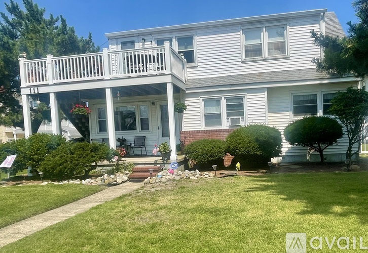 111 W Brigantine Ave 1 Apartment for Rent - Photo gallery 1
