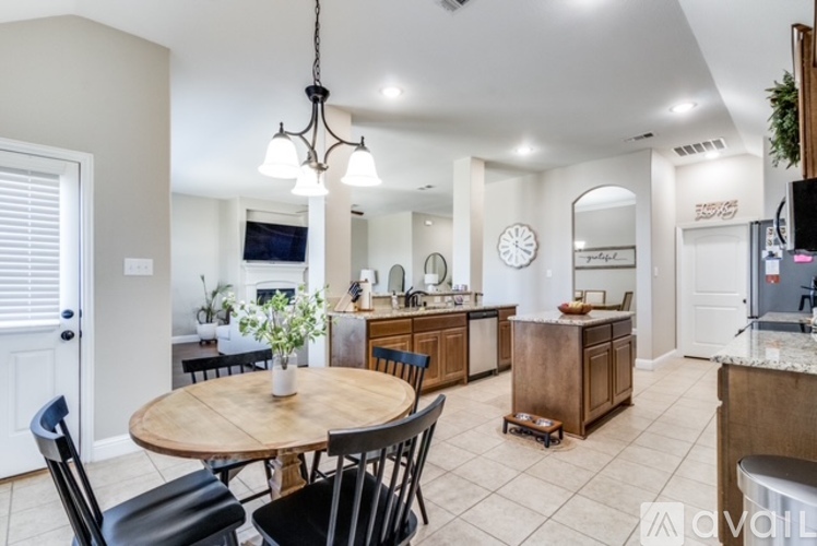 108 Landsdale Circle 4 Beds Single Family Home for Rent - Photo gallery 4