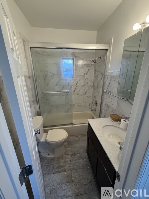 1017 North Avenue 4 Beds Single Family Home for Rent - Photo gallery 4