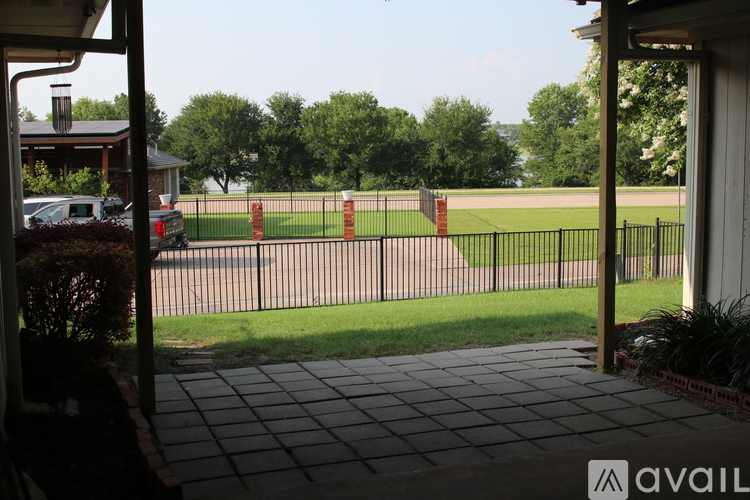 610 Big Oak Court 3 Beds Single Family Home for Rent - Photo gallery 3