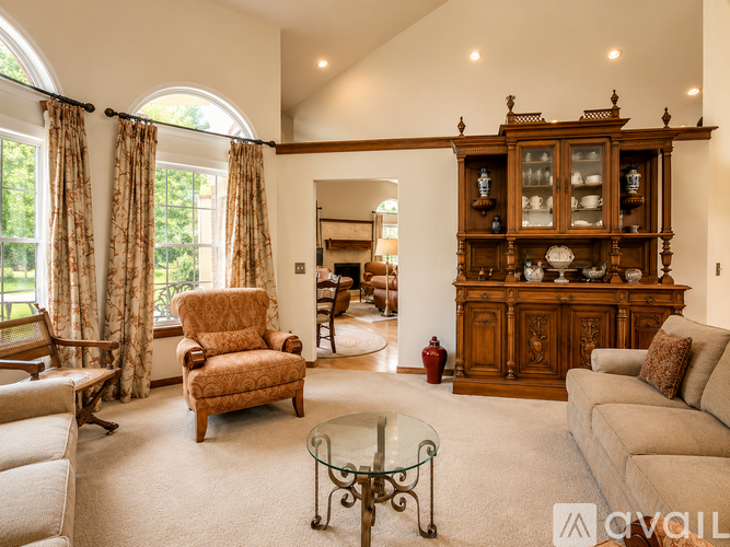 13600 Lakeshore Dr 4 Beds Single Family Home for Rent - Photo gallery 3