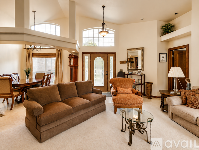 13600 Lakeshore Dr 4 Beds Single Family Home for Rent - Photo gallery 4