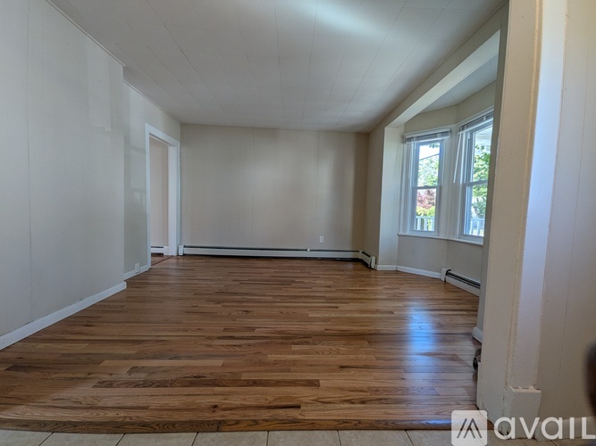10 South Walnut Street 4 Beds Single Family Home for Rent - Photo gallery 4