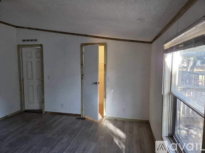 469 West Clark Street 4 Beds Single Family Home for Rent - Photo gallery 4