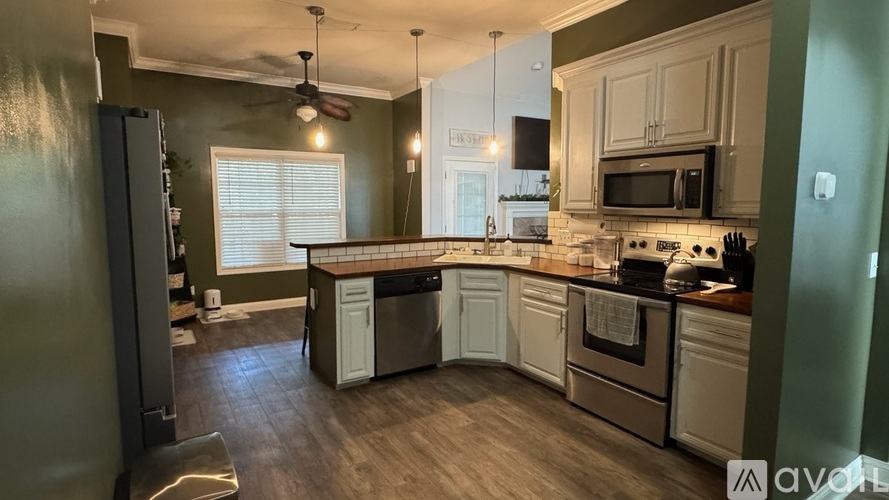 4301 Summer Hill Pl 4 Beds Single Family Home for Rent - Photo gallery 2