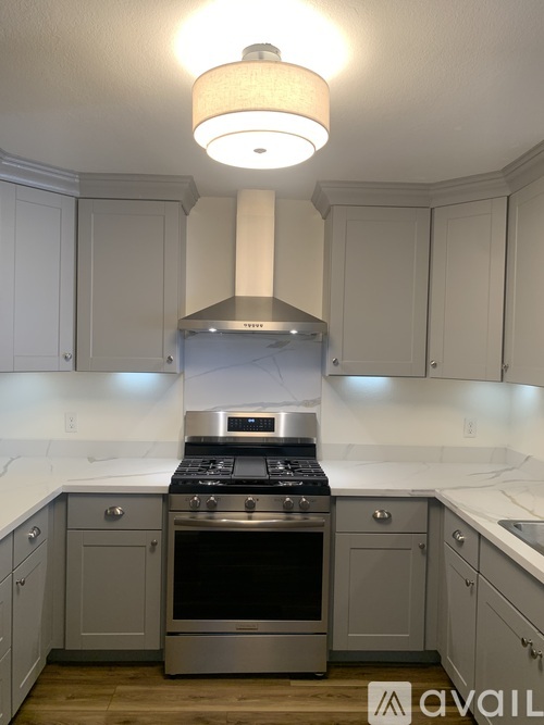 45 Brewer 3 Beds Condo for Rent - Photo gallery 4
