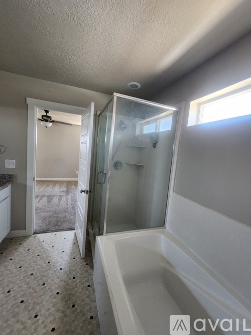 6513 Davis Knolls Dr 3 Beds Single Family Home for Rent - Photo gallery 4