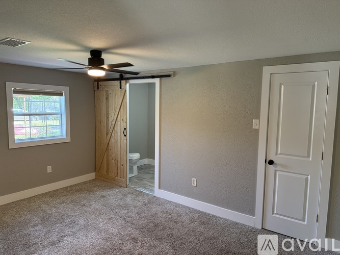 685 South 1st Avenue 3 Beds Single Family Home for Rent - Photo gallery 4