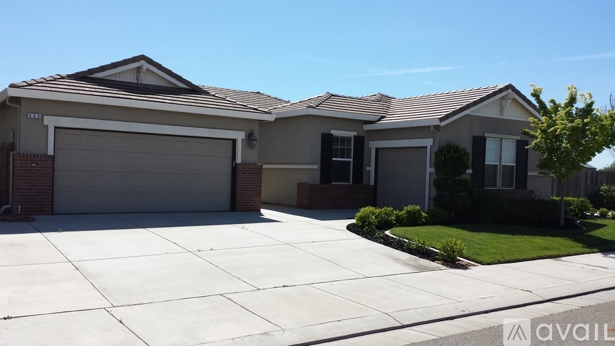 690 Bodeson Court 3 Beds Single Family Home for Rent - Photo gallery 1