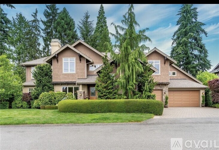 10444 Northeast 16th Place 4 Beds Single Family Home for Rent - Photo gallery 4