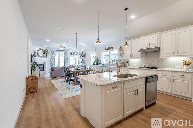 3415 Charleston Drive 3 Beds Single Family Home for Rent - Photo gallery 2