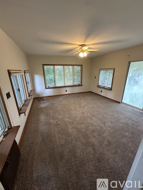 2445 Newton Tomlinson Rd 4 Beds Single Family Home for Rent - Photo gallery 3