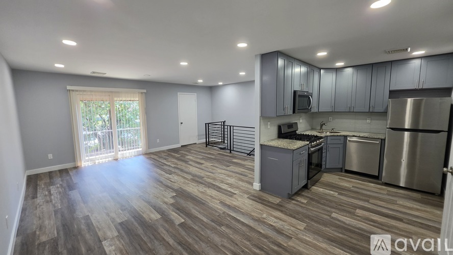 9841 Northeast Ave 2 Beds Apartment for Rent - Photo gallery 1