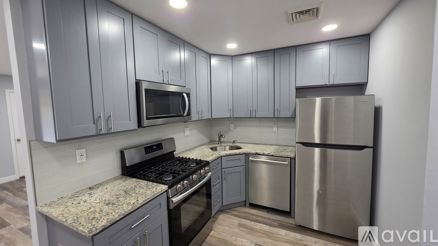 9841 Northeast Ave 2 Beds Apartment for Rent - Photo gallery 3
